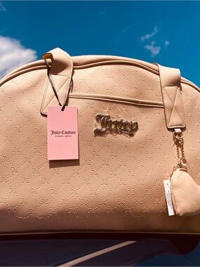 Juicy Couture 'She's The Moment' Weekender Bag in Nude-Beige NWT